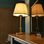 501 ホテル 4*