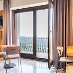 501 Hotel 4*